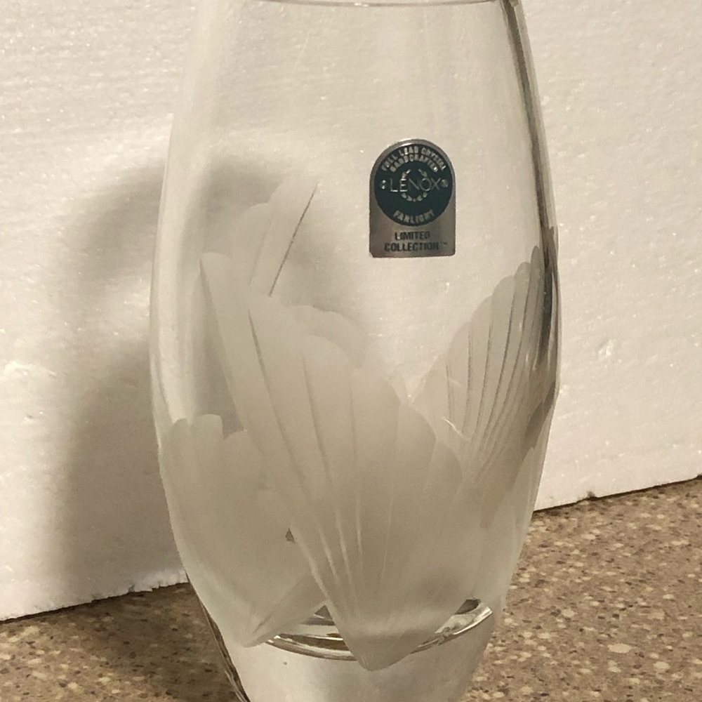 Lenox Full Lead Clear Crystal Vase with Frosted Petal Etching 7.5”. Tall